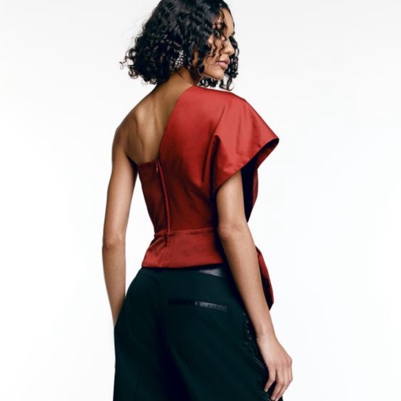 H&M Bow-front Top in Red - Picture 3 of 12